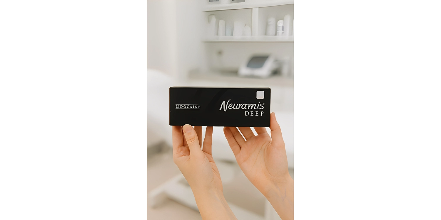 ژل لب نورامیس